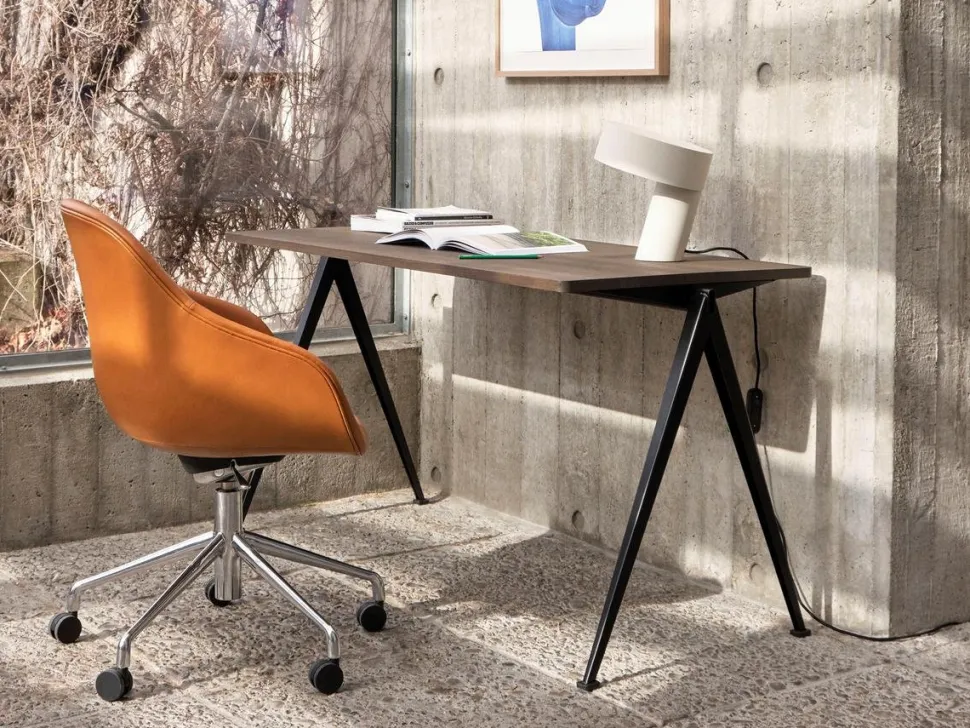 Pyramid Table 01
