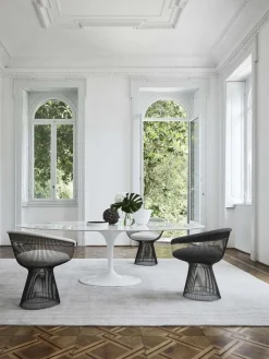 Saarinen Esstisch oval