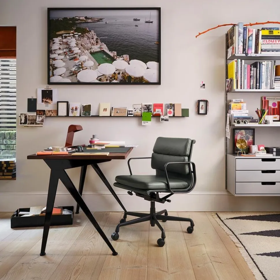 Soft Pad Chair EA 217