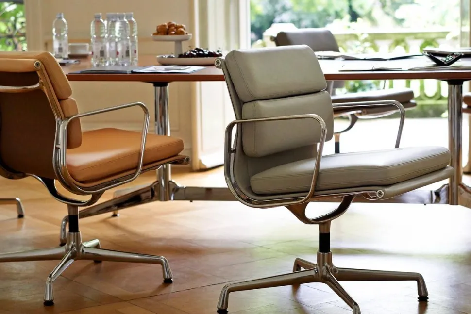 Soft Pad Chair EA 207 / EA 208