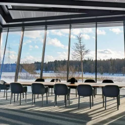 Softshell Chair auf Vierbeinfuß