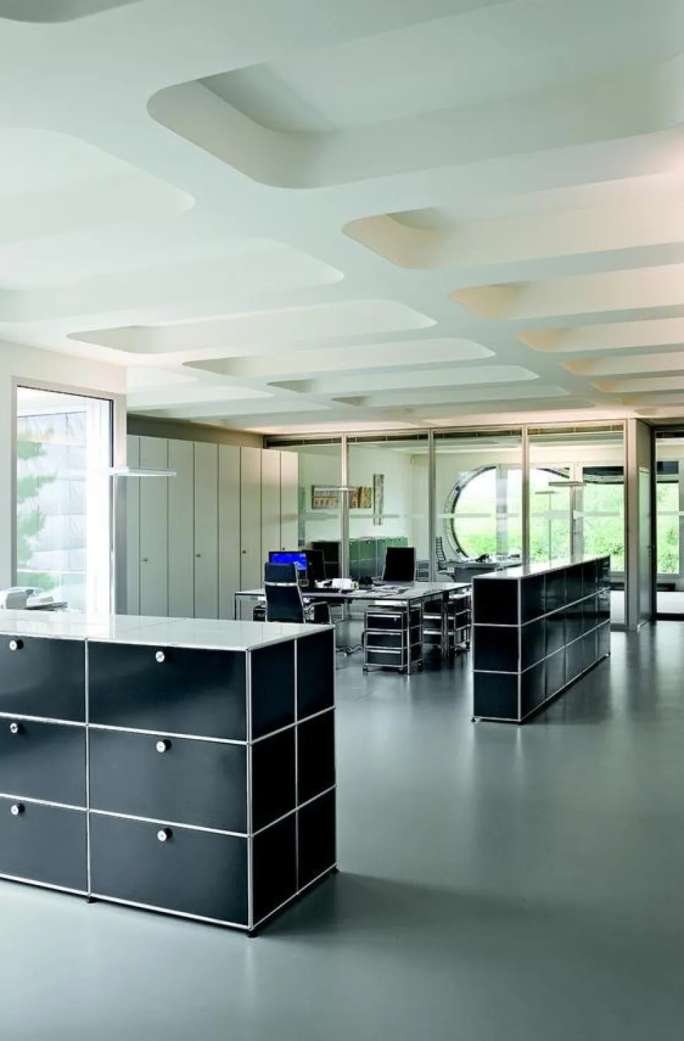 USM Haller Highboard L, individualisierbar