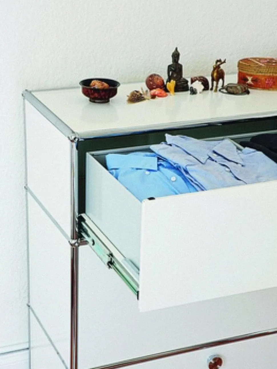 USM Haller Kommode mit 3 Schubladen