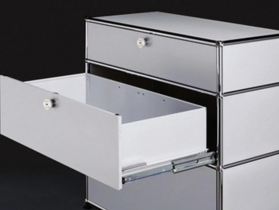 USM Haller Kommode mit 3 Schubladen