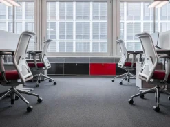 USM Haller Lowboard L mit Aufbau, individualisierbar