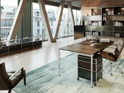 USM Haller Lowboard L mit Aufbau, individualisierbar