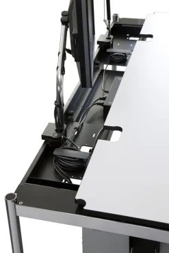 USM Haller Tisch Advanced