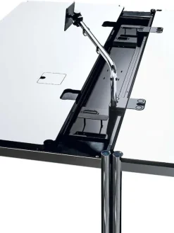 USM Haller Tisch Advanced