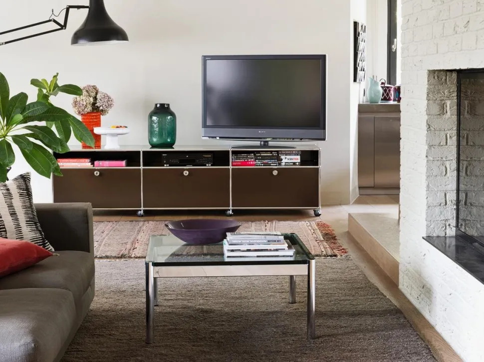 USM Haller TV-Board mit Aufbau