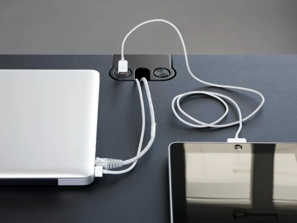USM USB-Adapter für USM Haller Tisch