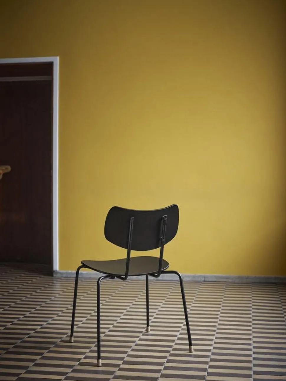 VLA26 Vega Chair