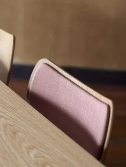 VLA26 Vega Chair